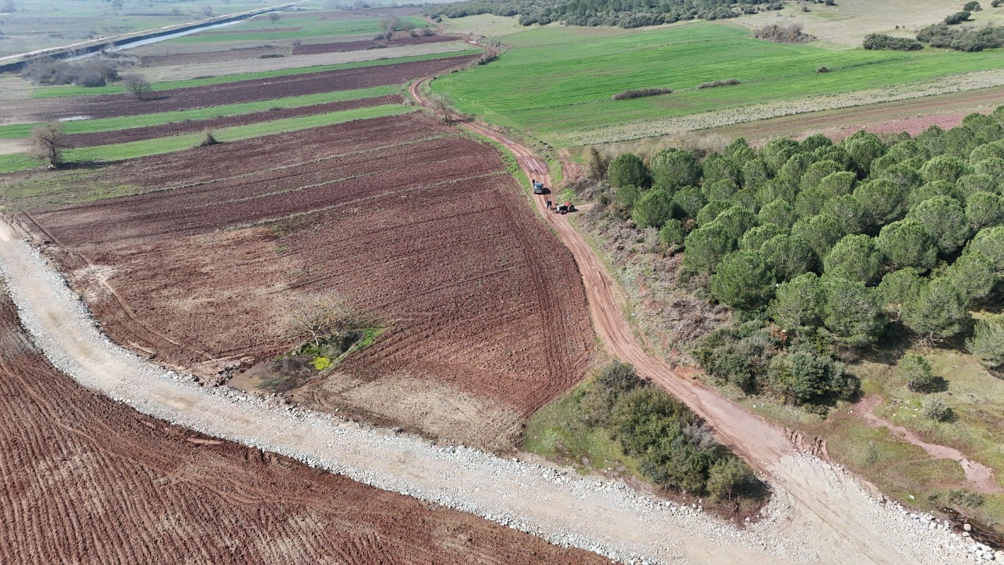 BURSA MUDANYA YÖRÜKYENİCESİ'NDE SATILIK KÖYE YAKIN KÖŞE PARSEL