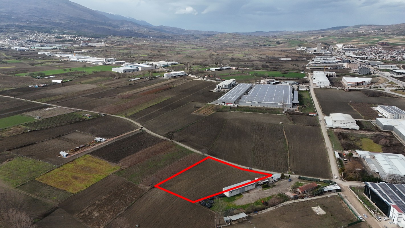 BURSA İNEGÖL YENİCE SANAYİ İÇİNDE ANKARA ASFALTINA 300 METRE