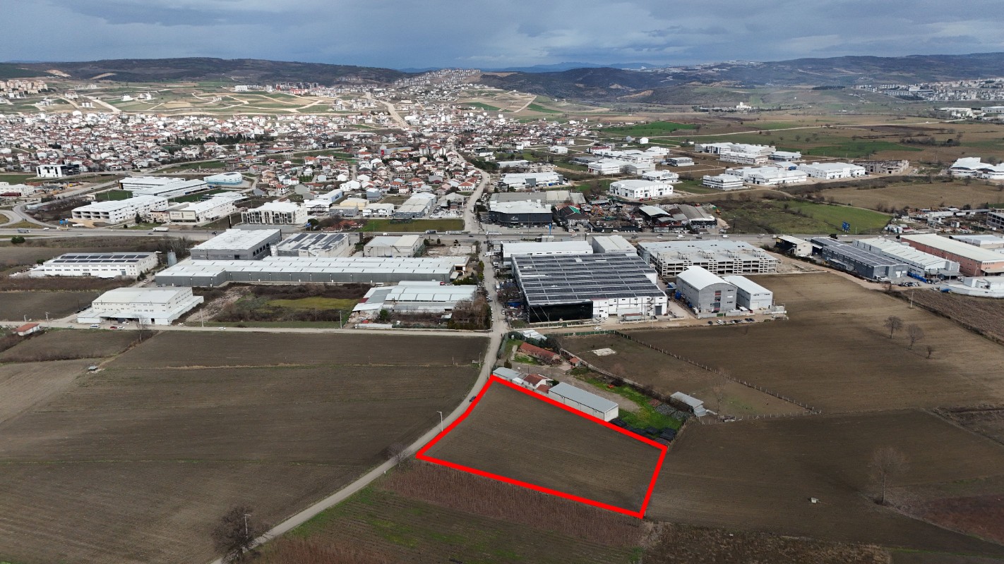 BURSA İNEGÖL YENİCE SANAYİ İÇİNDE ANKARA ASFALTINA 300 METRE