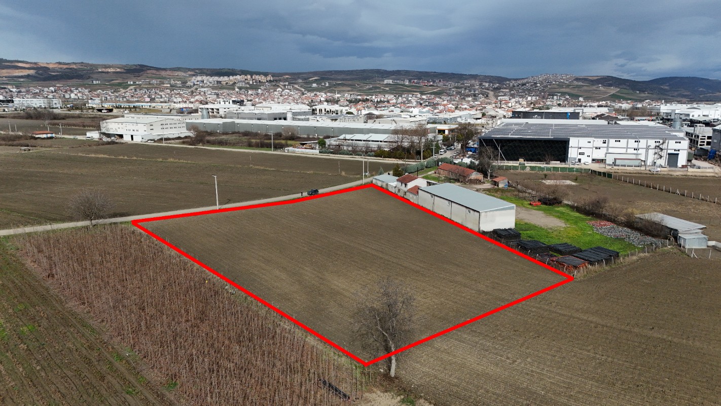 BURSA İNEGÖL YENİCE SANAYİ İÇİNDE ANKARA ASFALTINA 300 METRE