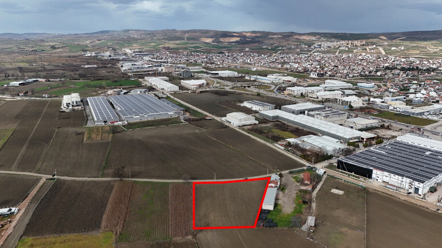 BURSA İNEGÖL YENİCE SANAYİ İÇİNDE ANKARA ASFALTINA 300 METRE