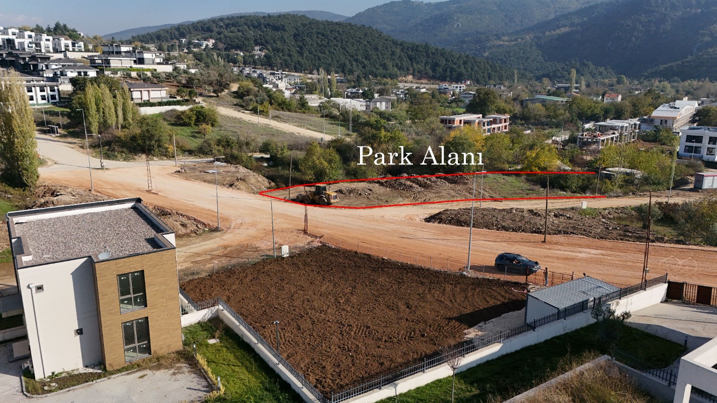 BURSA GÜMÜŞTEPE 20'LİK YOLA CEPHE KÖŞE PARSEL TİCARİ KONUT