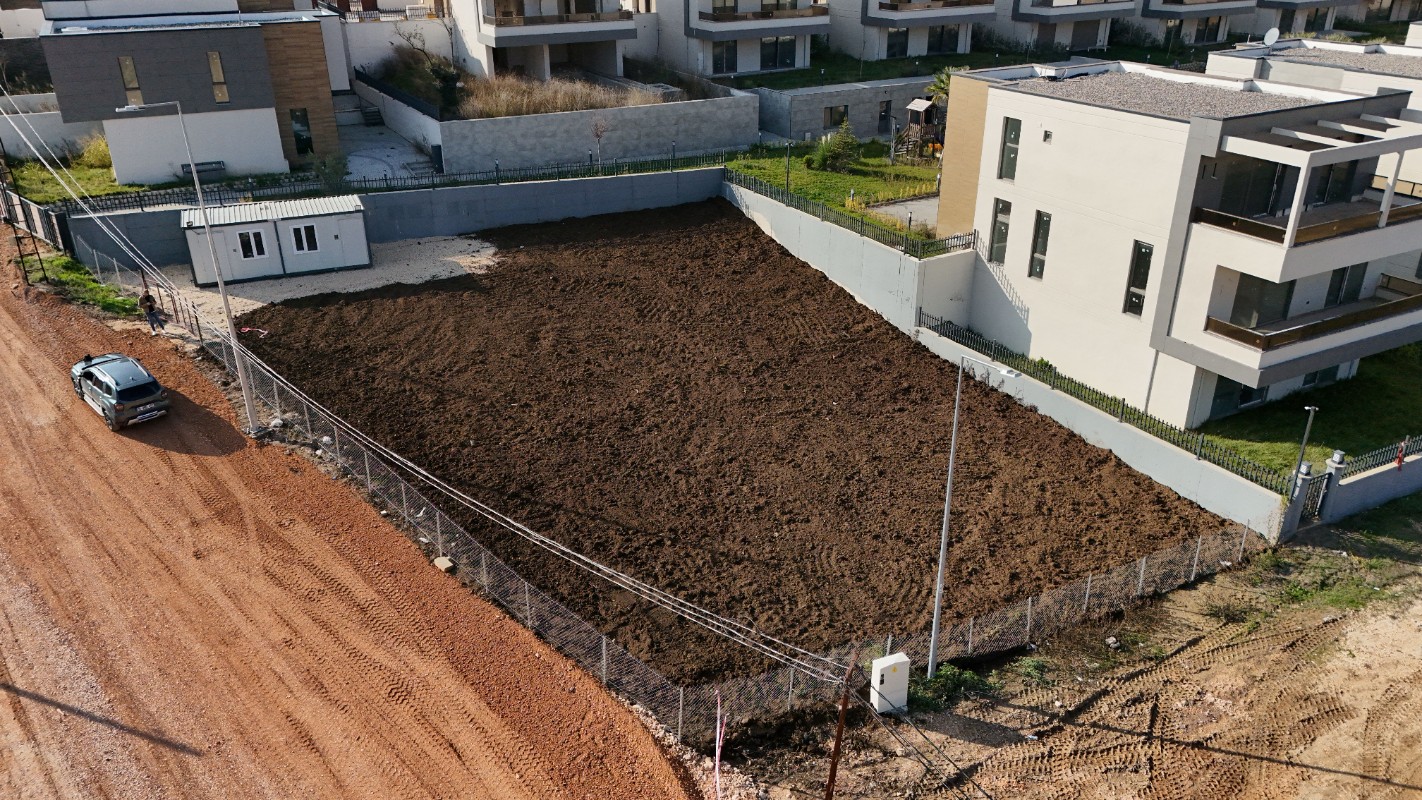 BURSA GÜMÜŞTEPE 20'LİK YOLA CEPHE KÖŞE PARSEL TİCARİ KONUT