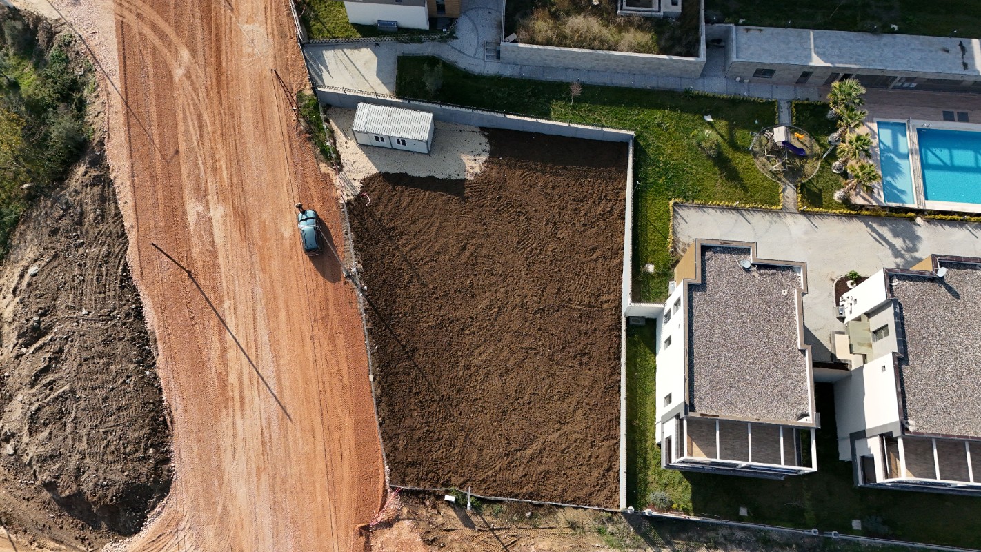BURSA GÜMÜŞTEPE 20'LİK YOLA CEPHE KÖŞE PARSEL TİCARİ KONUT