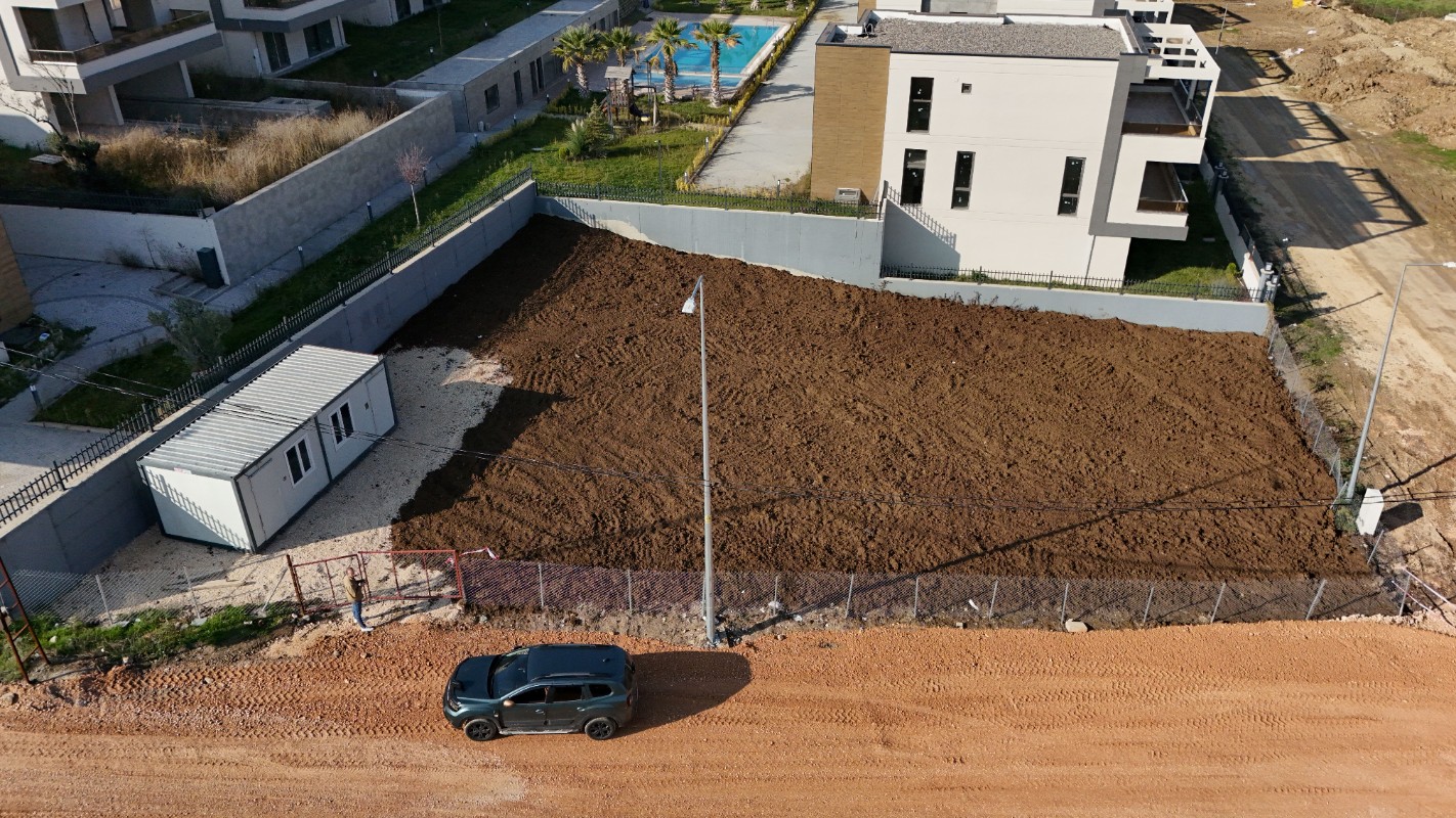 BURSA GÜMÜŞTEPE 20'LİK YOLA CEPHE KÖŞE PARSEL TİCARİ KONUT