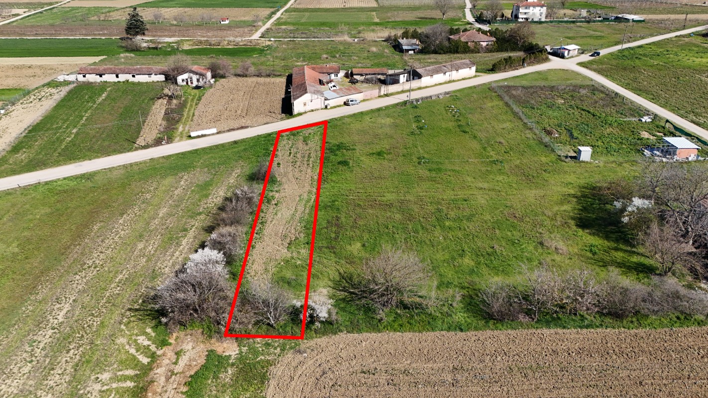 Bursa Yenişehirde 1.071 m² Yola Cepheli Arsa