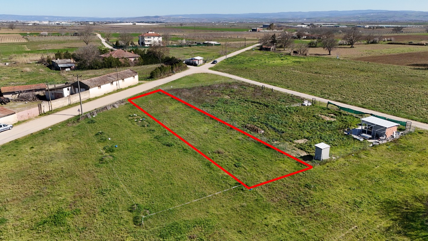 Bursa Yenişehir Koyunhisarda 890 m² Satılık Arsa | Yola Cephe