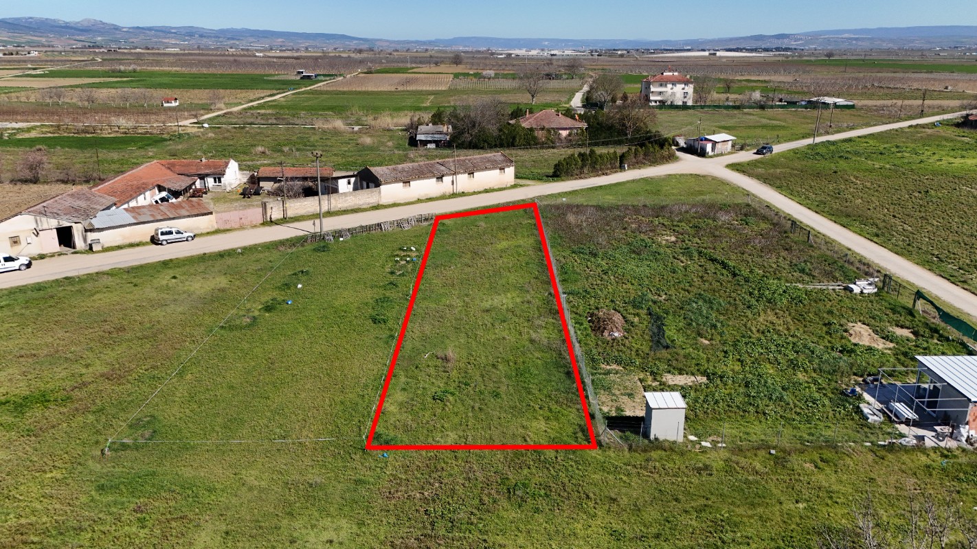 Bursa Yenişehir Koyunhisarda 890 m² Satılık Arsa | Yola Cephe
