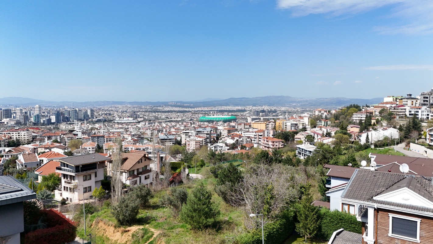 Bursa Doburcada 2 Parsel Üzerinde, 7+1 Villa ve 750 m² Arsa