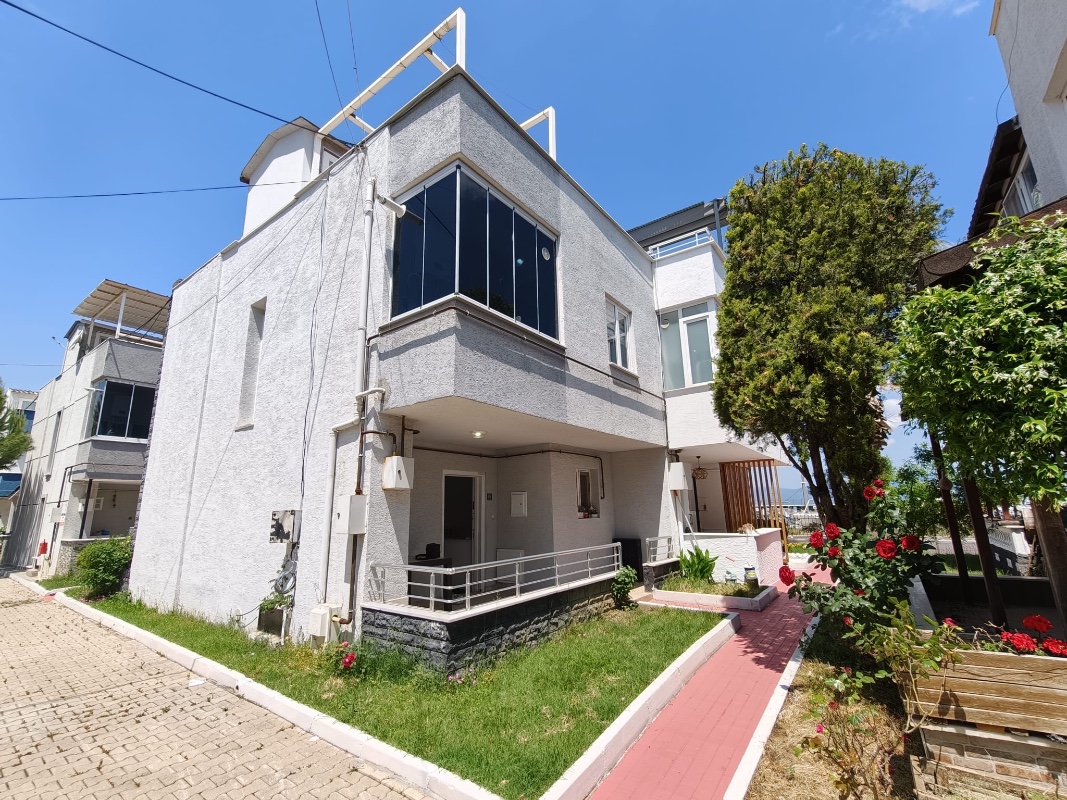 BURSA GEMLİK KURŞUNLU’DA KİRALIK 3+1 EŞYALI VİLLA