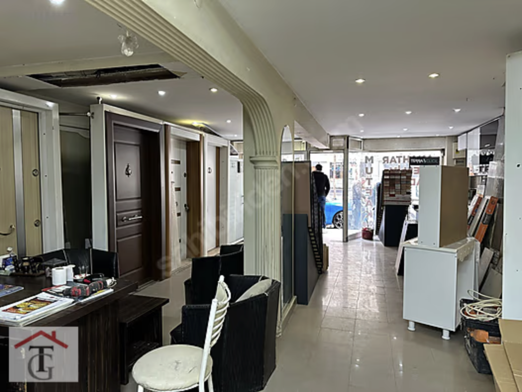 BURSA YILDIRIM BEYAZID CADDESİ ÜZERİNDE SATILIK DÜKKAN