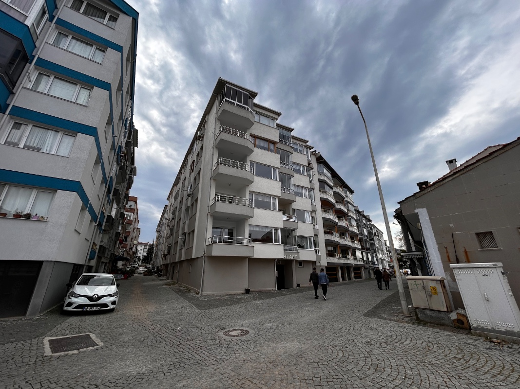 MUDANYA HALİTPAŞA MAHALLESİNDE DENİZ MANZARALI SATILIK 3+1 DAİRE