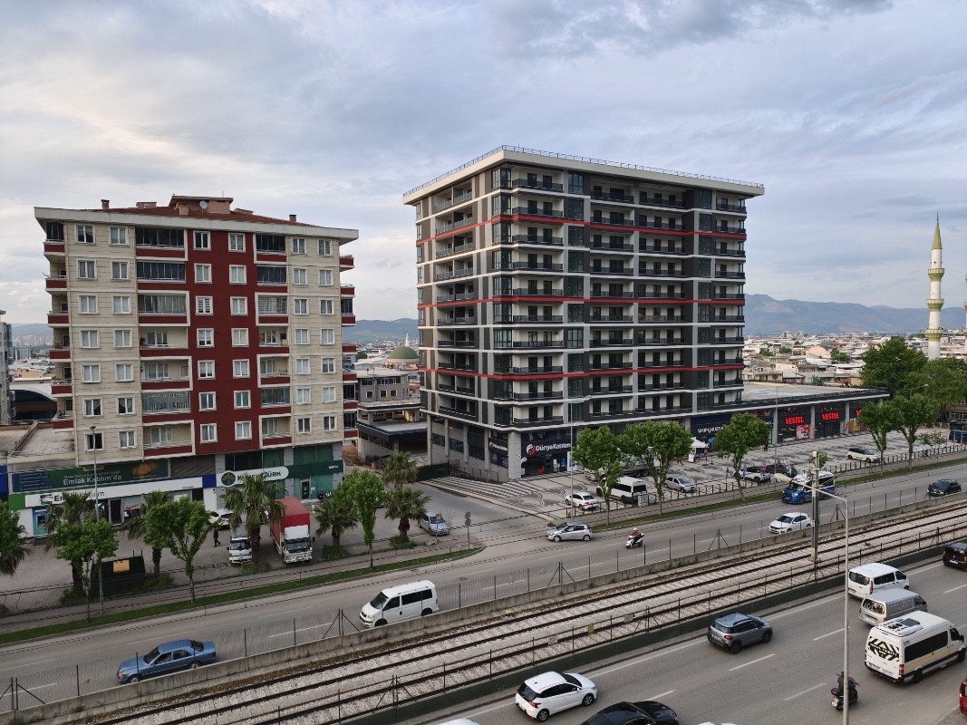 ANKARA CADDESİ DAVUTDEDE METRO İSTASYONU YANI KİRALIK 3+1 DAİRE