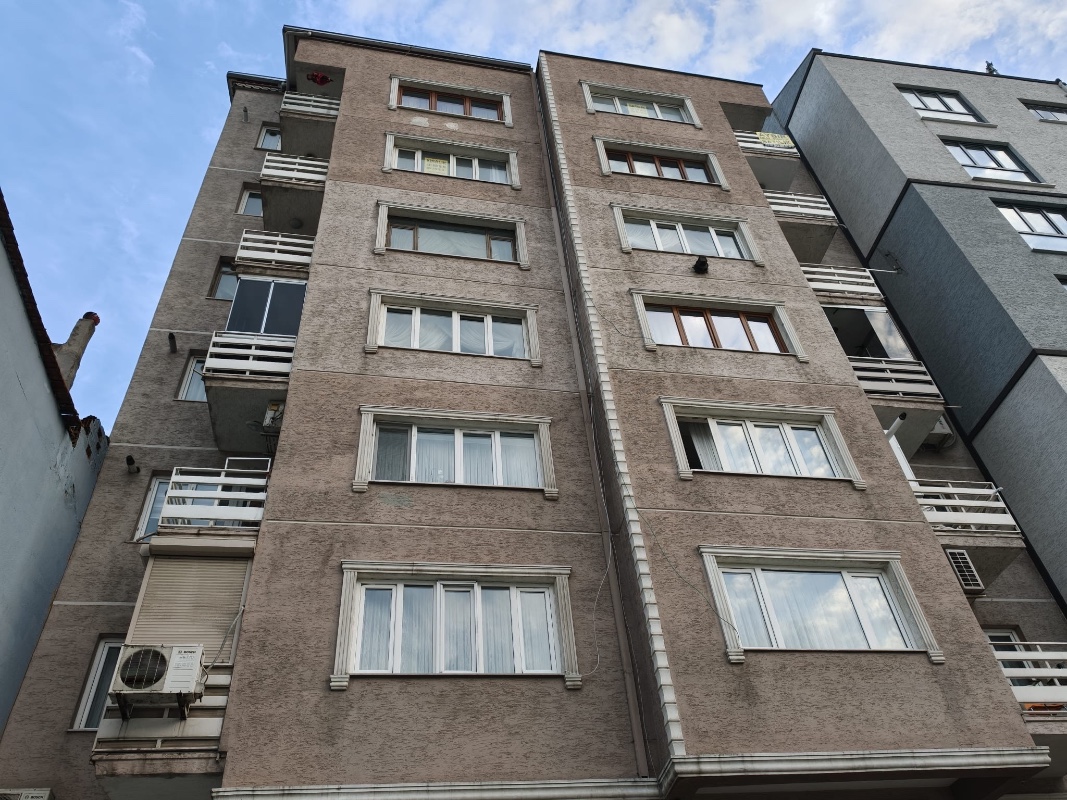 ANKARA CADDESİ DAVUTDEDE METRO İSTASYONU YANI KİRALIK 3+1 DAİRE