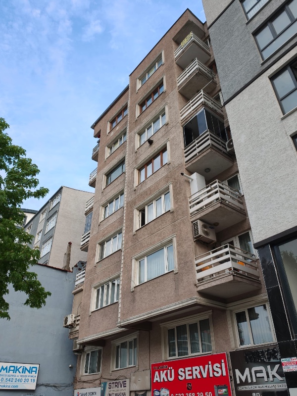 ANKARA CADDESİ DAVUTDEDE METRO İSTASYONU YANI KİRALIK 3+1 DAİRE