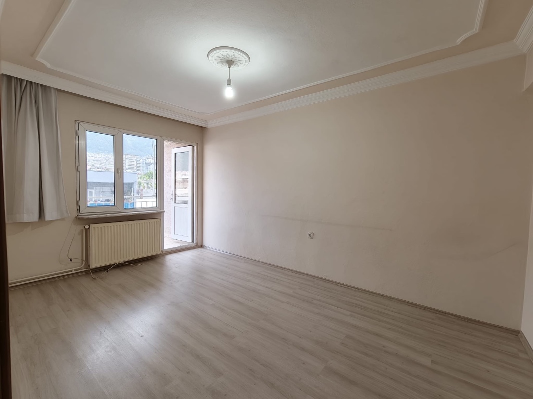 ANKARA CADDESİ DAVUTDEDE METRO İSTASYONU YANI KİRALIK 3+1 DAİRE