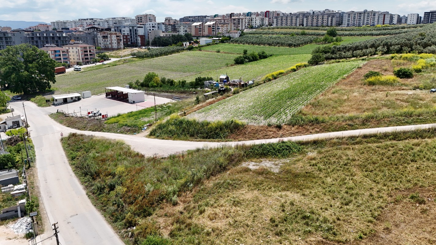Görükle'de Asfalt Cepheli, İmar sınırı - 875m² - Kısmi Takaslı