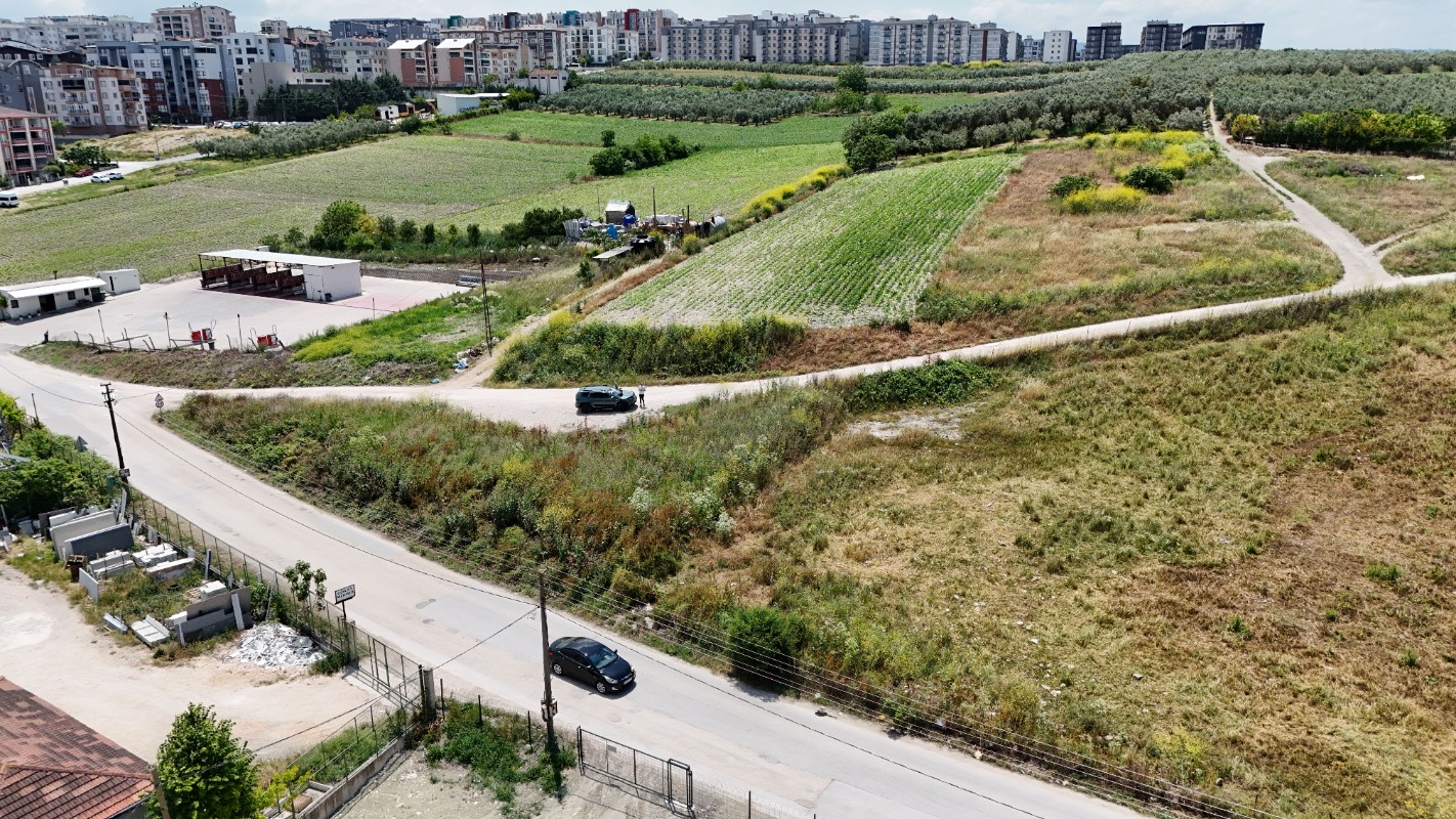 Görükle'de Asfalt Cepheli, İmar sınırı - 875m² - Kısmi Takaslı