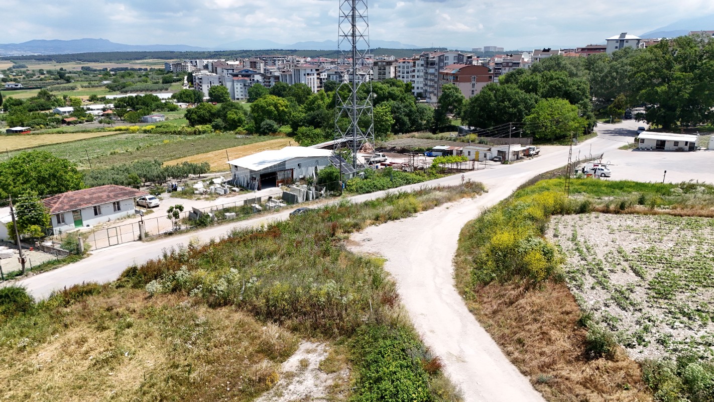 Görükle'de Asfalt Cepheli, İmar sınırı - 875m² - Kısmi Takaslı