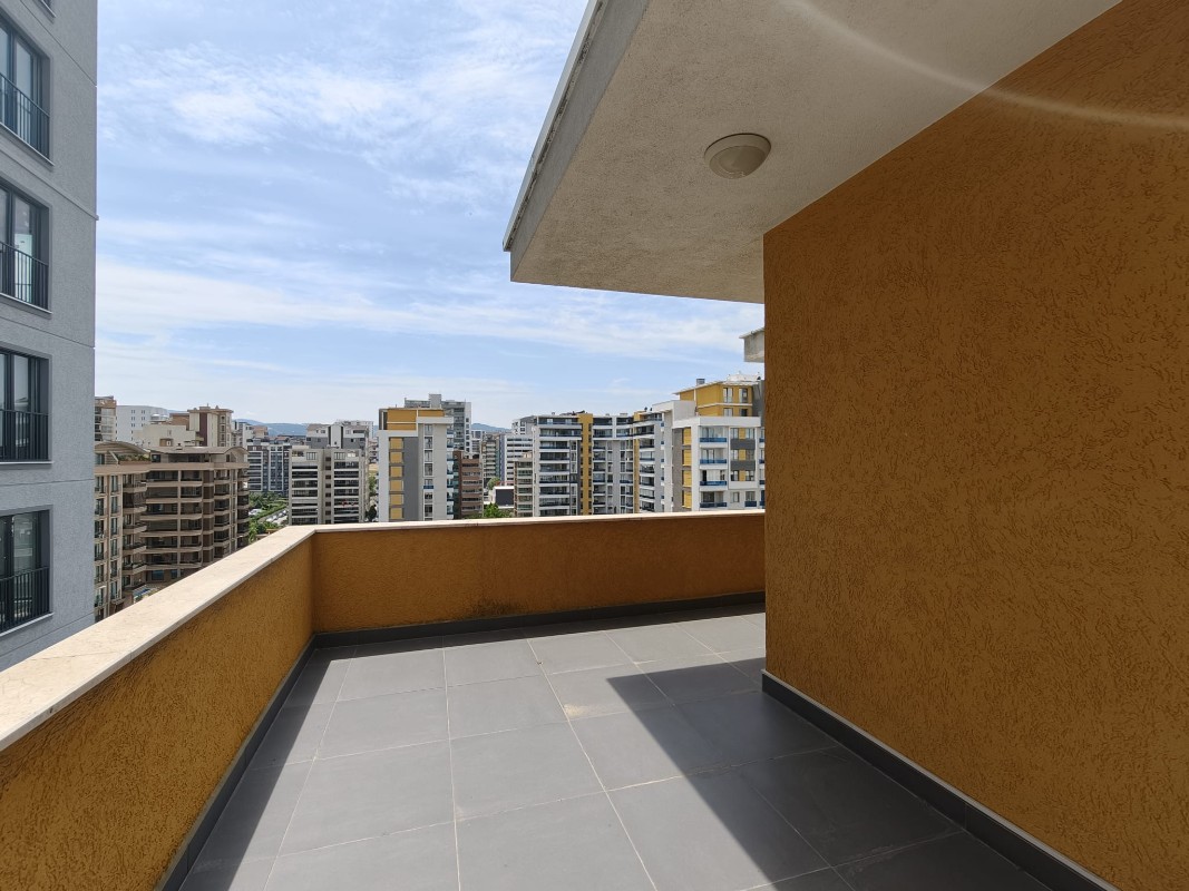 BURSA 23 NİSAN MAHALLESİNDE SATILIK LÜKS 4+1 DUBLEKS DAİRE