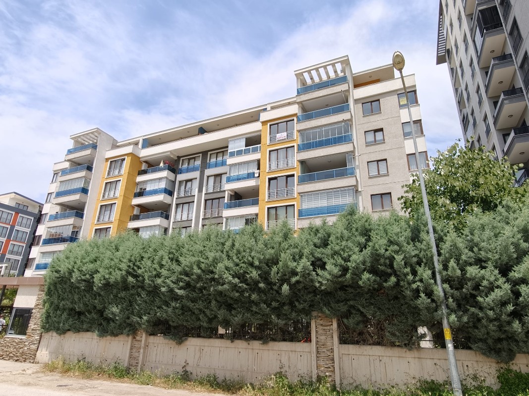 BURSA 23 NİSAN MAHALLESİNDE SATILIK LÜKS 4+1 DUBLEKS DAİRE