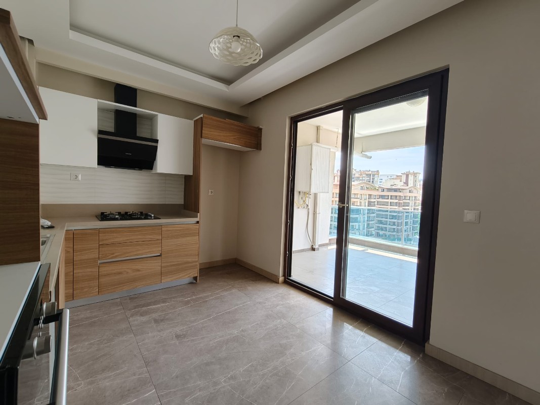 BURSA 23 NİSAN MAHALLESİNDE SATILIK LÜKS 4+1 DUBLEKS DAİRE