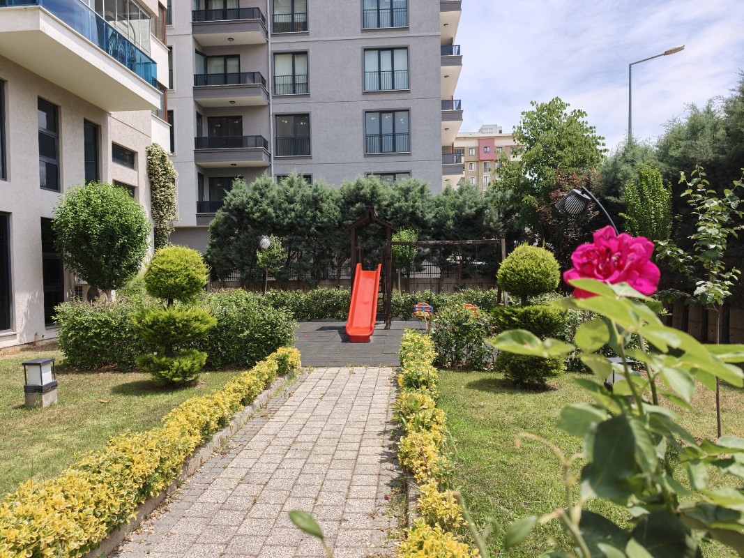BURSA 23 NİSAN MAHALLESİNDE SATILIK LÜKS 4+1 DUBLEKS DAİRE