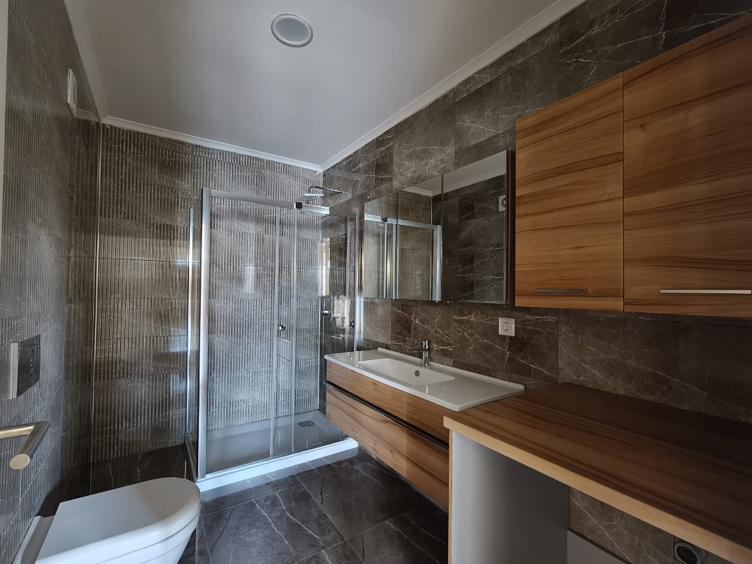 BURSA 23 NİSAN MAHALLESİNDE SATILIK LÜKS 4+1 DUBLEKS DAİRE