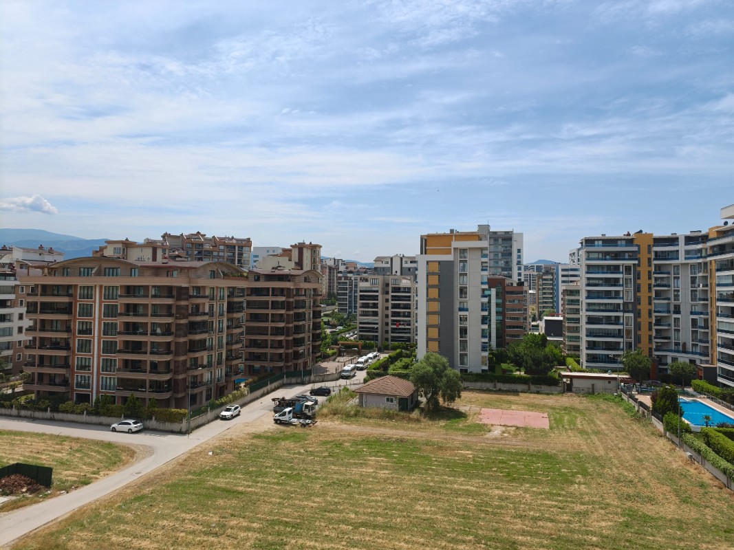 BURSA 23 NİSAN MAHALLESİNDE SATILIK LÜKS 4+1 DUBLEKS DAİRE