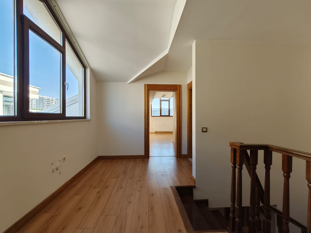 MUDANYA DA FULL DENİZ MANZARALI 5+2 KİRALIK LÜKS DUBLEKS DAİRE