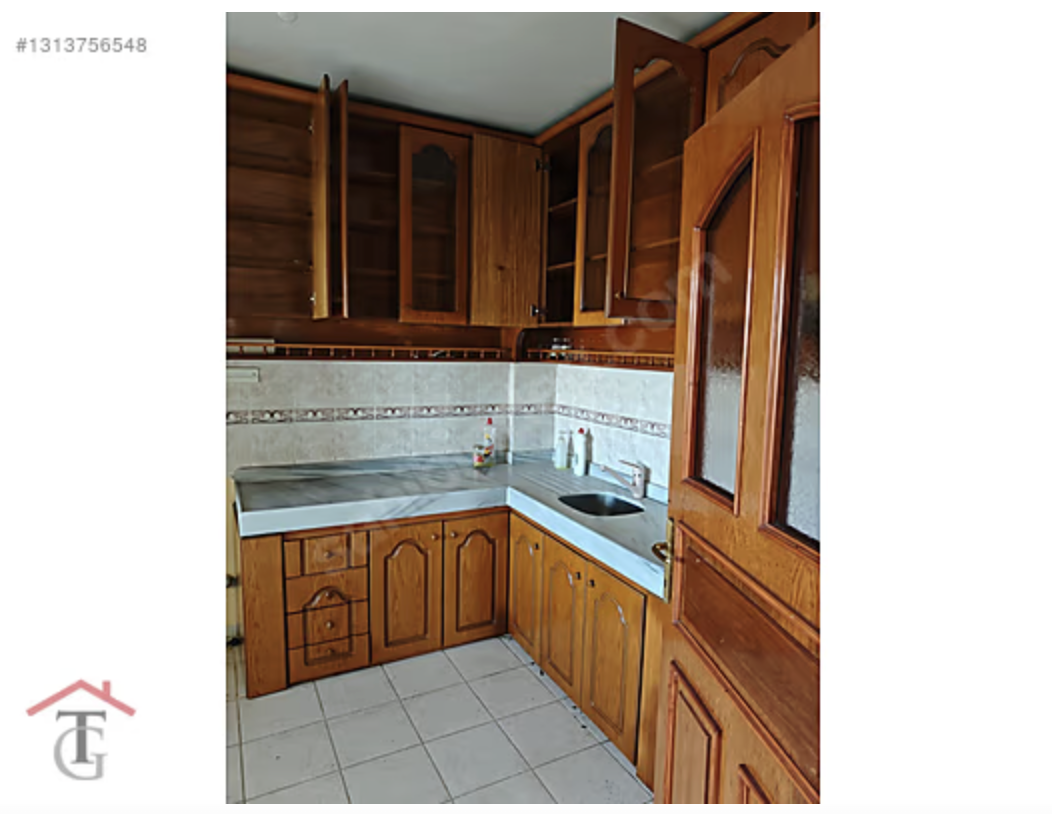 YALOVA MERKEZ BAYRAKTEPE MAHALLESİNDE SATILIK BİNA + ARSA